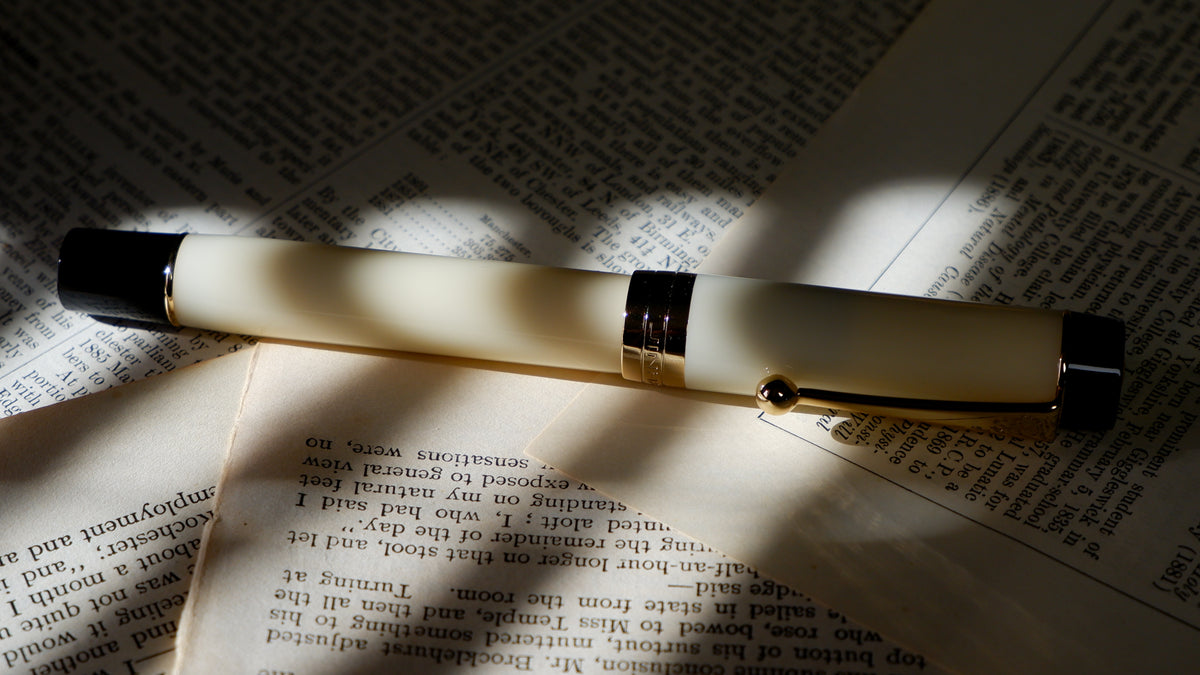 Jinhao Century 100 Special Edition – Ivory & Ink