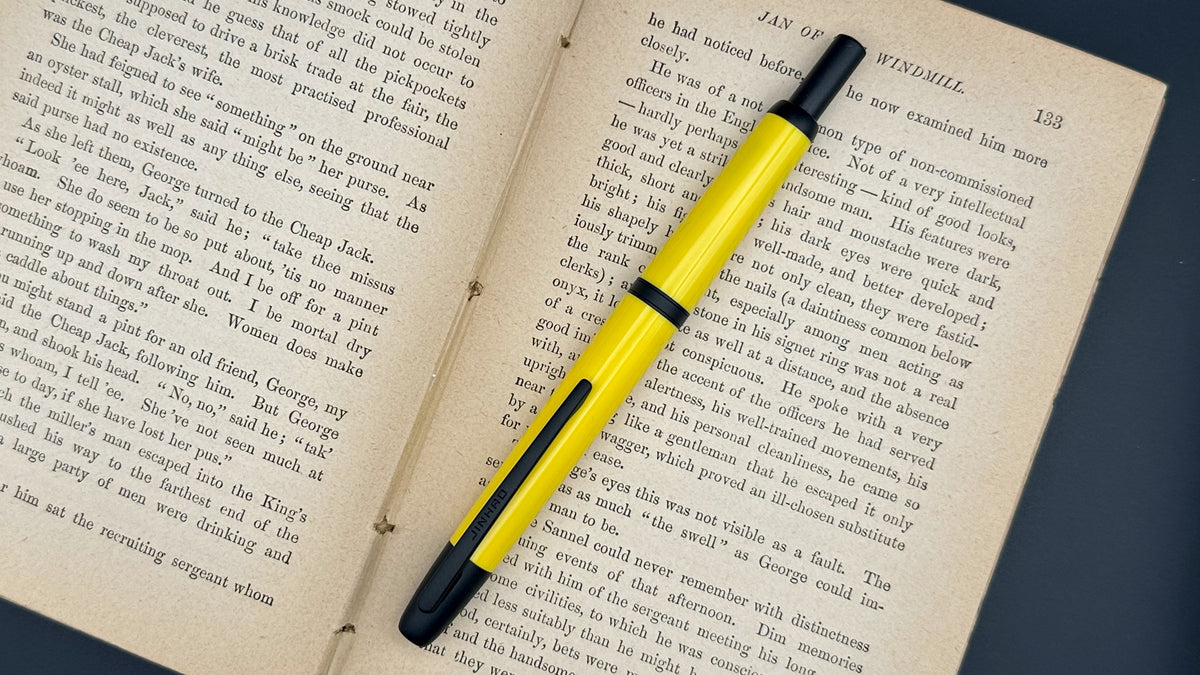 Jinhao 20 Retractable Fountain Pen